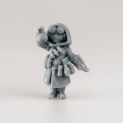 Alice the Combustion Alchemist Miniature
