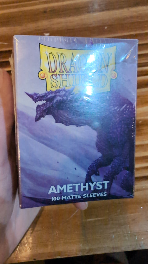 Dragon Shield Sleeves: Standard Matte